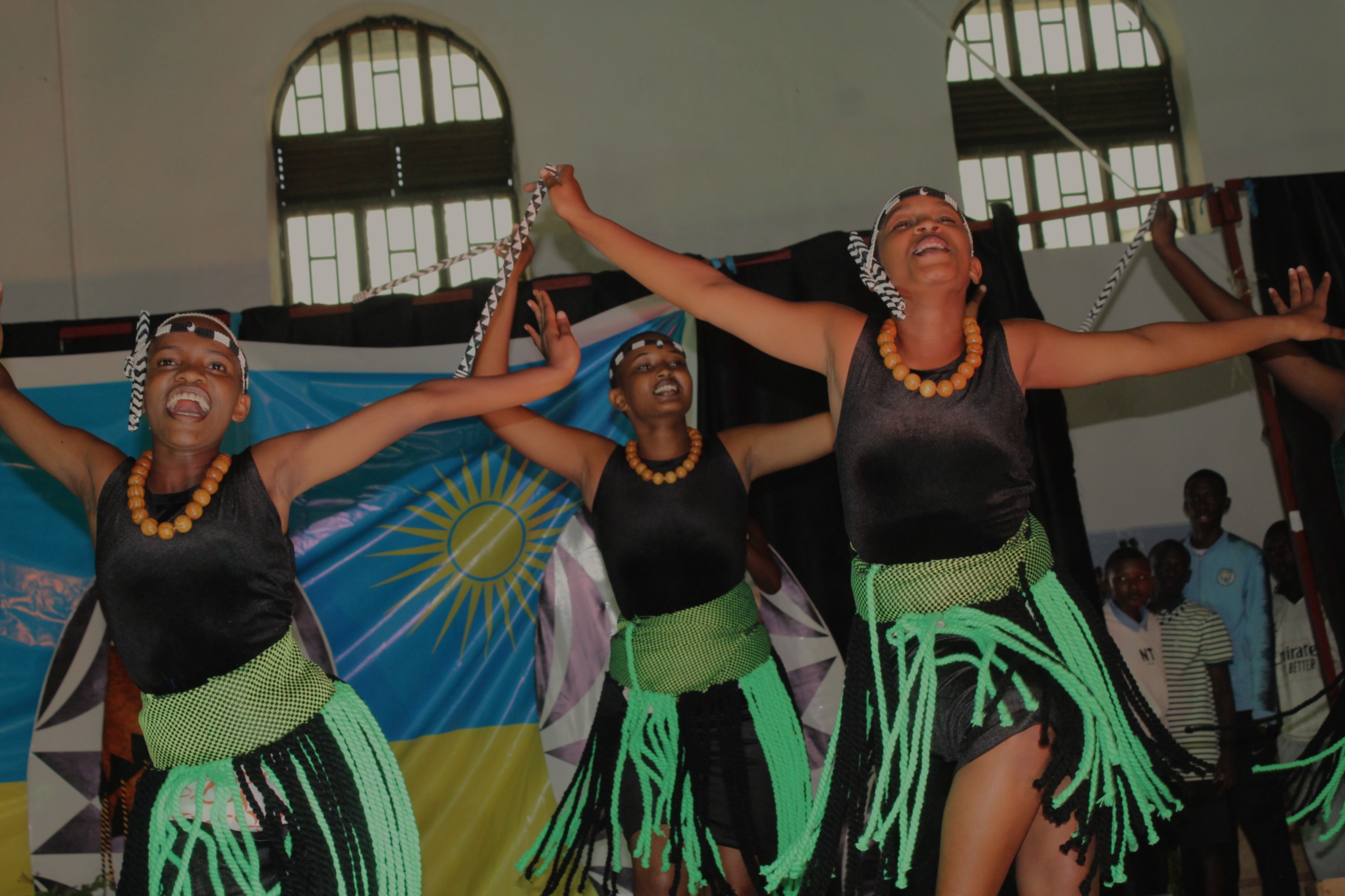 IKIRORI CY' ITORERO URUSOBE MURI COLLEGE SAINTE MARIE REINE.